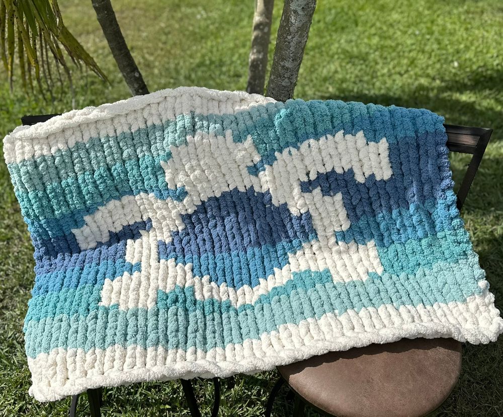 SEA TURTLE Chunky Knit Throw